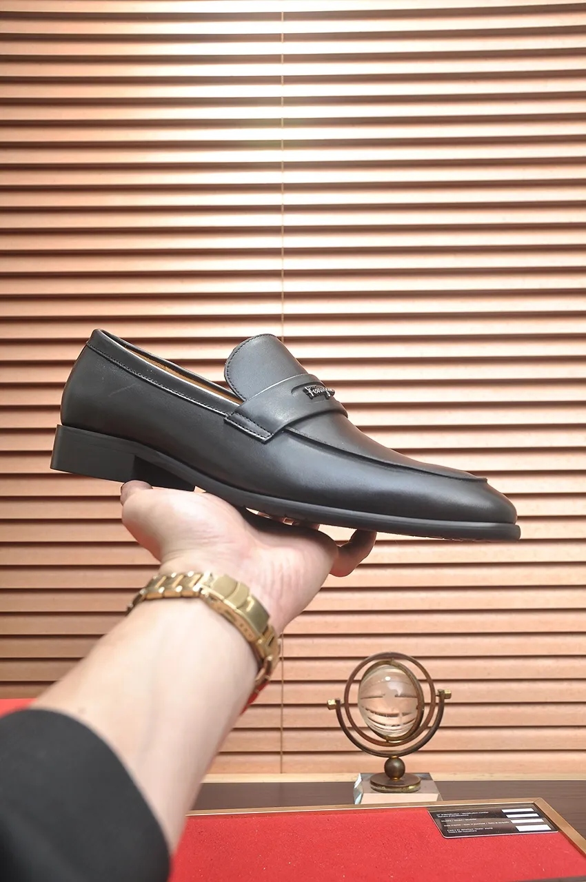Men's shoes 💰520💶【Ferragamo/Ferragamo】The latest model in the counter. Original imported high-quality cowhide with open sides + imported 🐂 water-dyed cowhide lining + original luxury metal buckle + original combination outsole. No pressure for comparison. 38--45 (45 is custom-made and cannot be returned or exchanged)